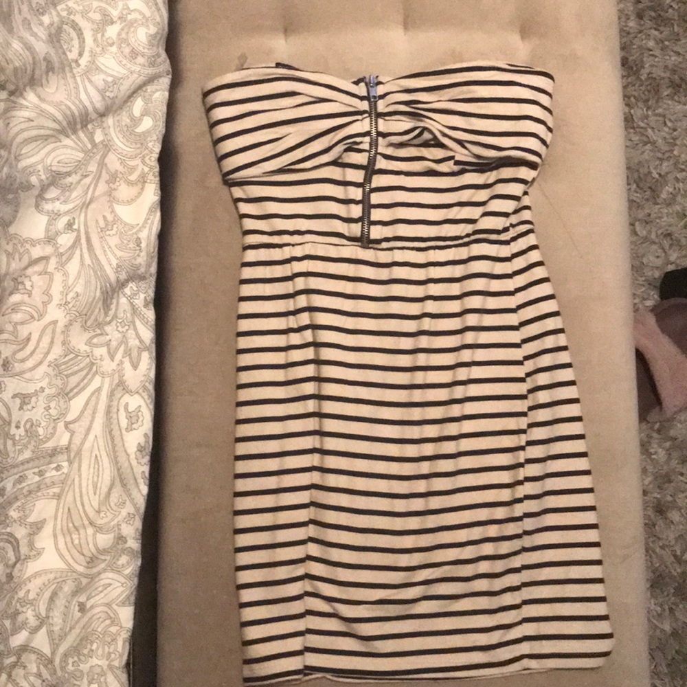 Strapless dress
